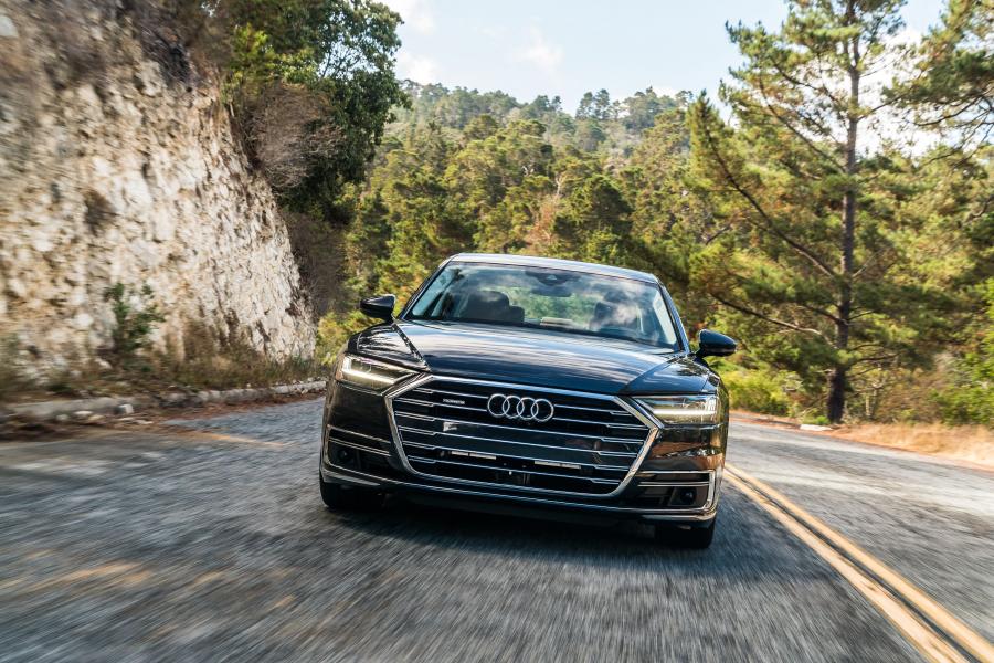  Audi A8 L 3.0 TFSI Quattro (D5) 2018 года  (NA) (фото 8 из 40)